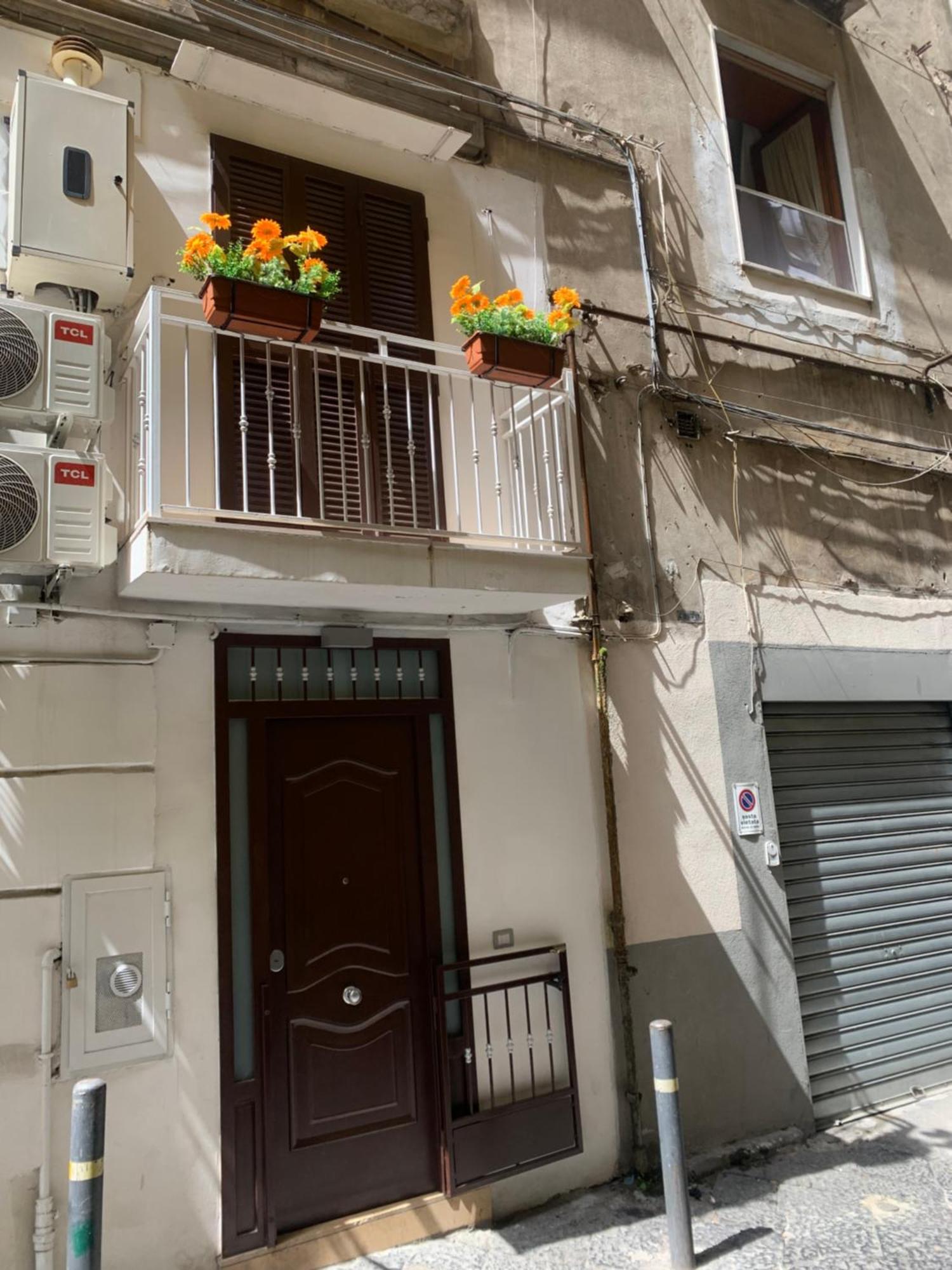 Viky House Chiaja 1 Διαμέρισμα Νάπολη Εξωτερικό φωτογραφία